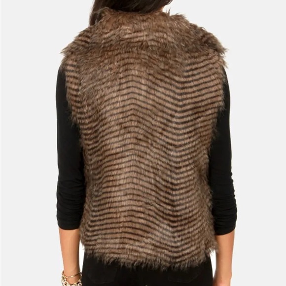 Jack by BB Dakota | Taupe Faux Fur Vest I Size: XSmall - Picture 2 of 9